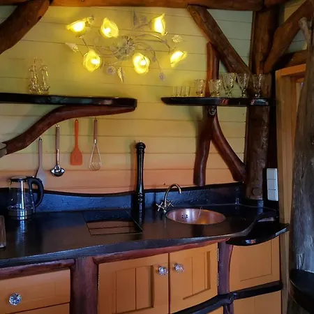 Baumhaushotel Oaseweil * Weil im Schonbuch