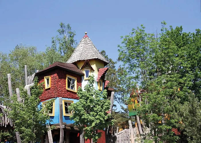 Baumhaushotel Oaseweil * Weil im Schonbuch