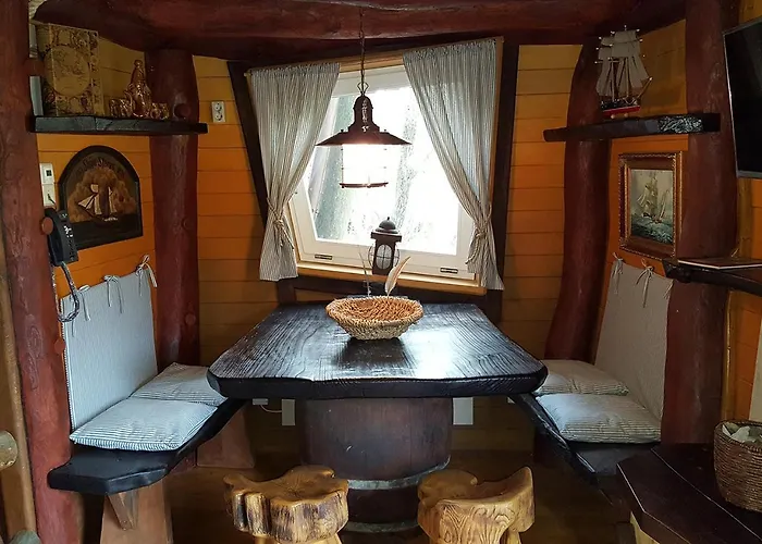 Baumhaushotel Oaseweil Weil im Schonbuch