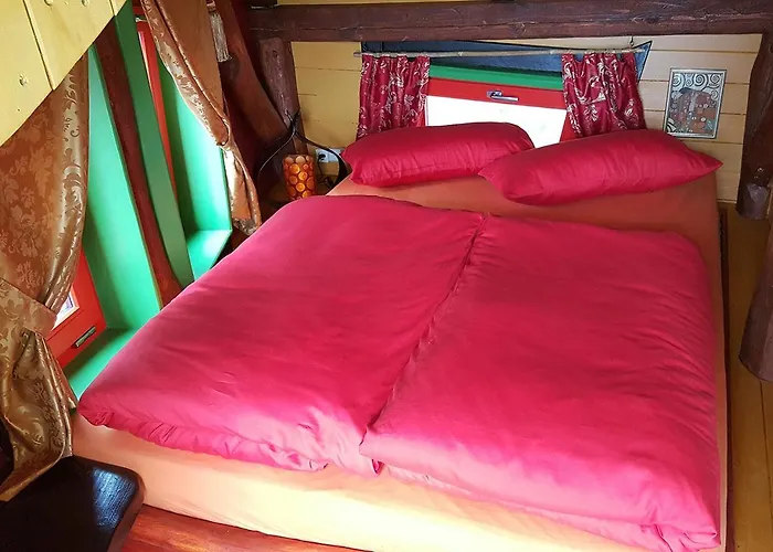 Baumhaushotel Oaseweil Weil im Schonbuch