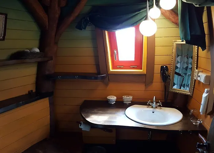 Baumhaushotel Oaseweil * Weil im Schonbuch